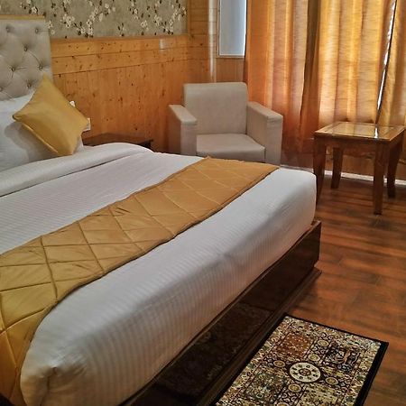 Himalyan Heights Hotel Shimla Buitenkant foto